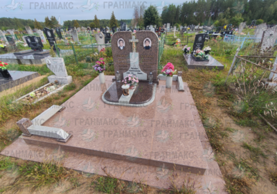 двойной памятник в Сморгони